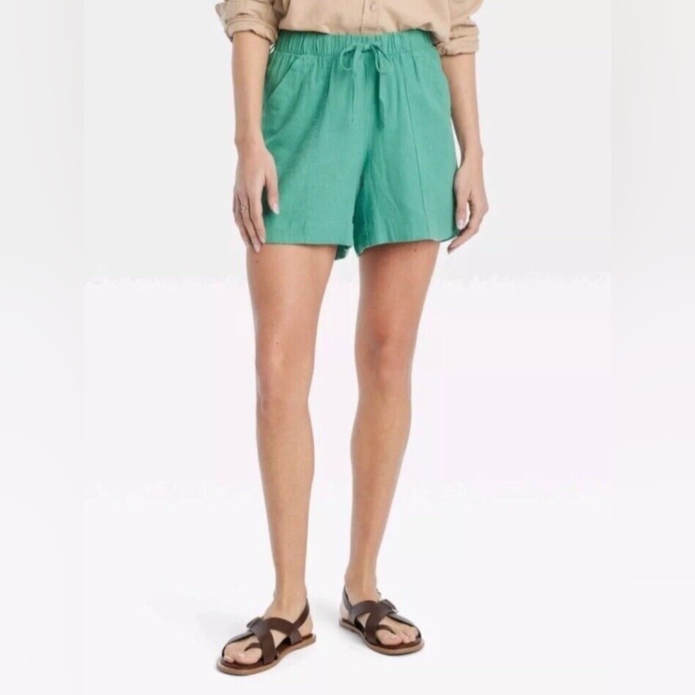 Universal Thread High Rise Pull On Shorts